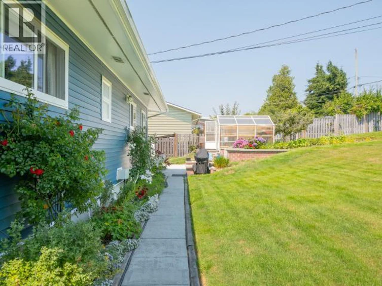 3848 Gordon Avenue, Powell River, BC, V8A 2T5 - 23