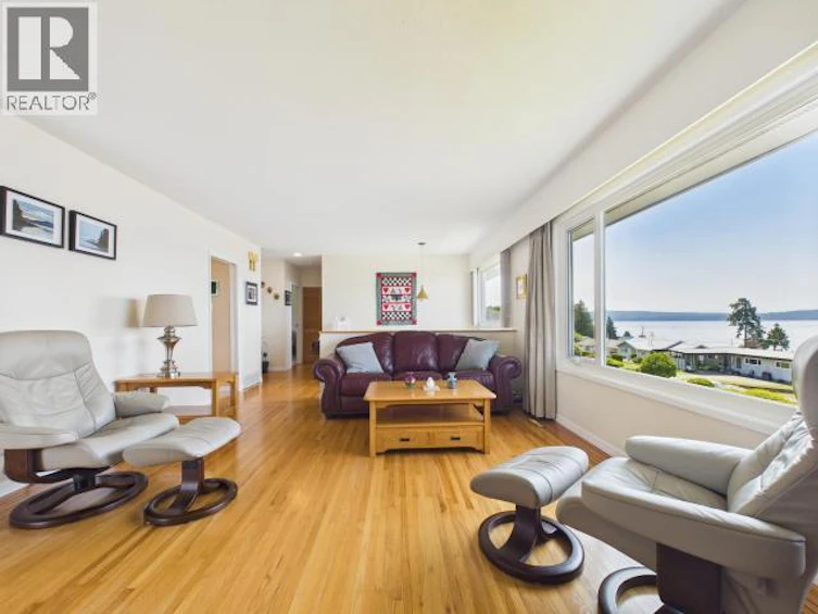 3848 Gordon Avenue, Powell River, BC, V8A 2T5 - 27