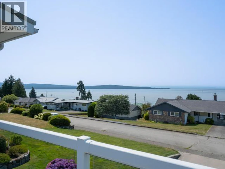 3848 Gordon Avenue, Powell River, BC, V8A 2T5 - 2