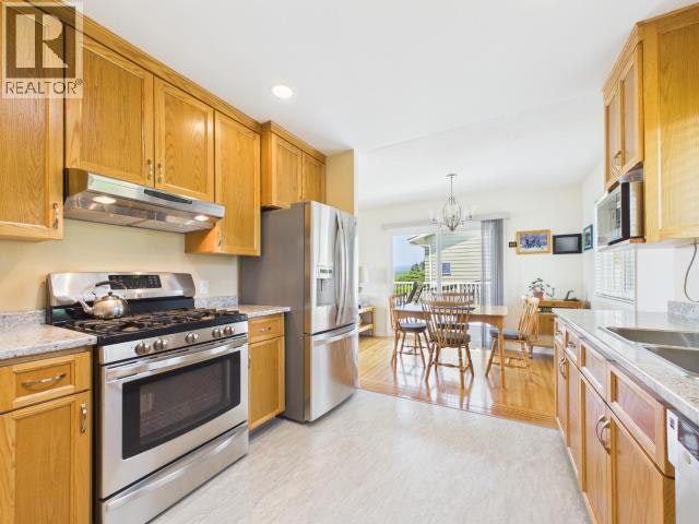 3848 Gordon Avenue, Powell River, BC, V8A 2T5 - 4