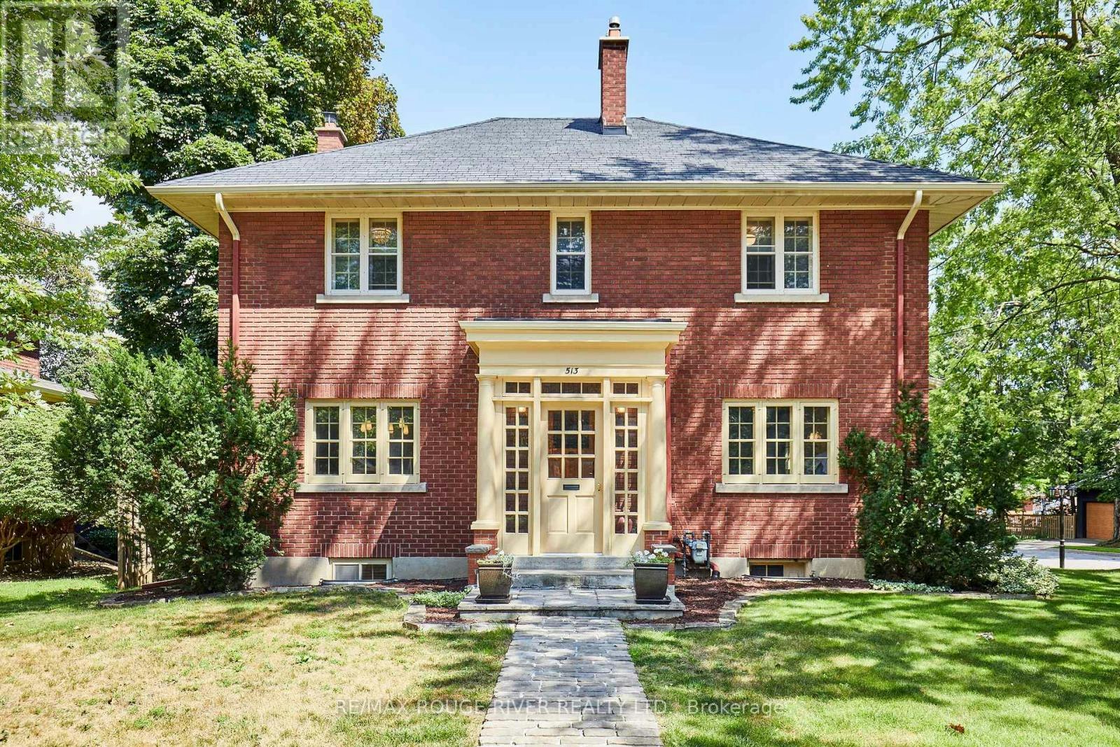 513 Centre Street S, Whitby, ON, L1N 4W5