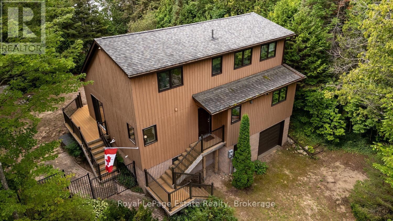 32 London Street, South Bruce Peninsula, ON, N0H 2G0