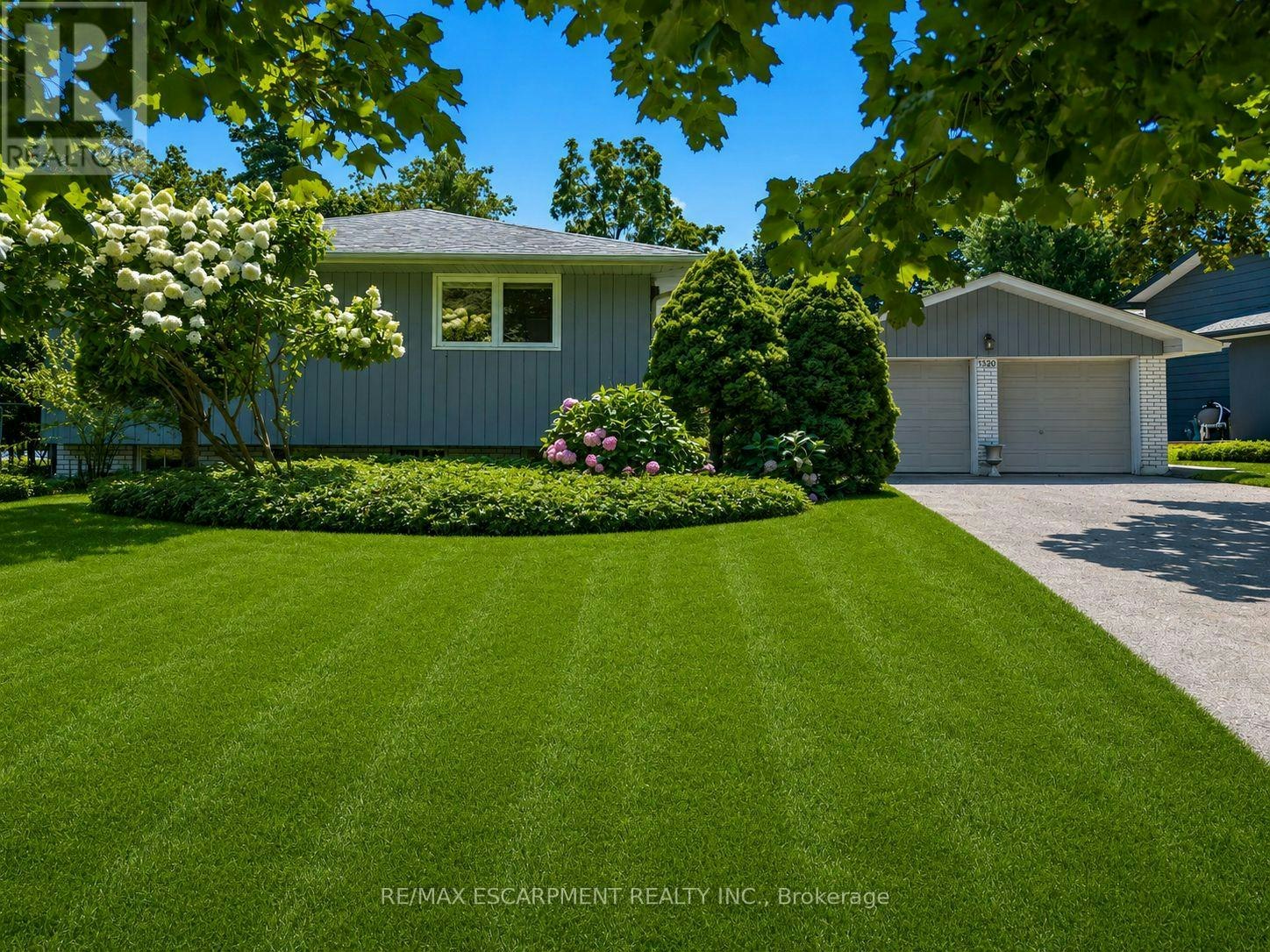 1320 Gatehouse Drive, Mississauga, ON, L5H 1A5