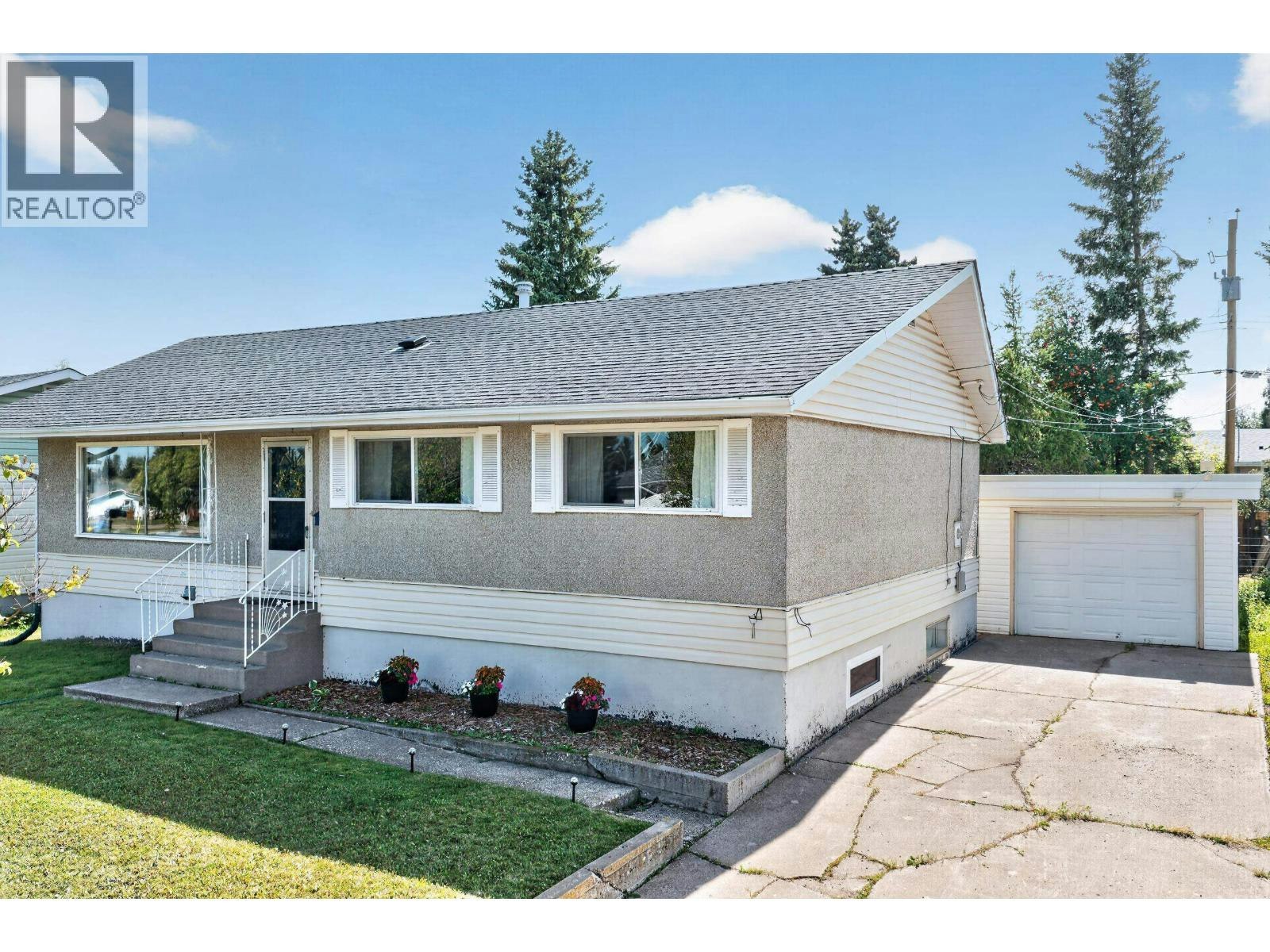 9611 108 Avenue, Fort St. John, BC, V1J 2P9