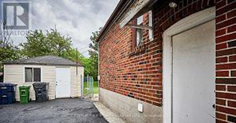 BSMT 1-19 Lynvalley Crescent, Toronto, ON, M1R 2V1 - 2