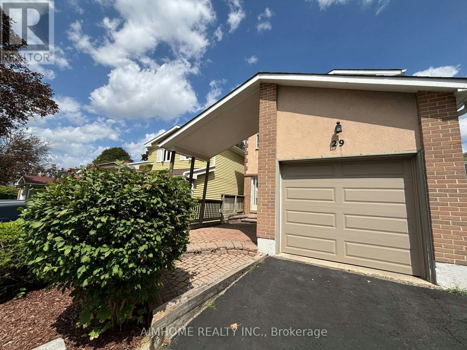 29 Snowshoe Crescent, Markham, ON, L3T 4M7 - 4