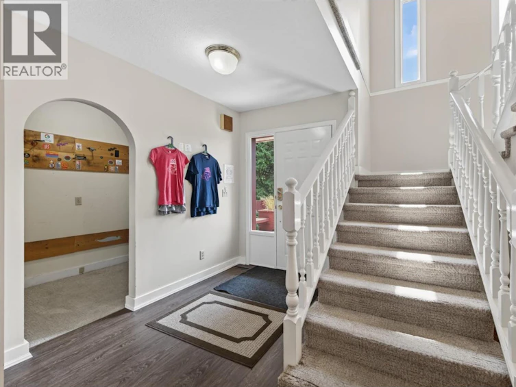 1411 Cariboo 97 Highway, Clinton, BC, V0K 1K0 - 12