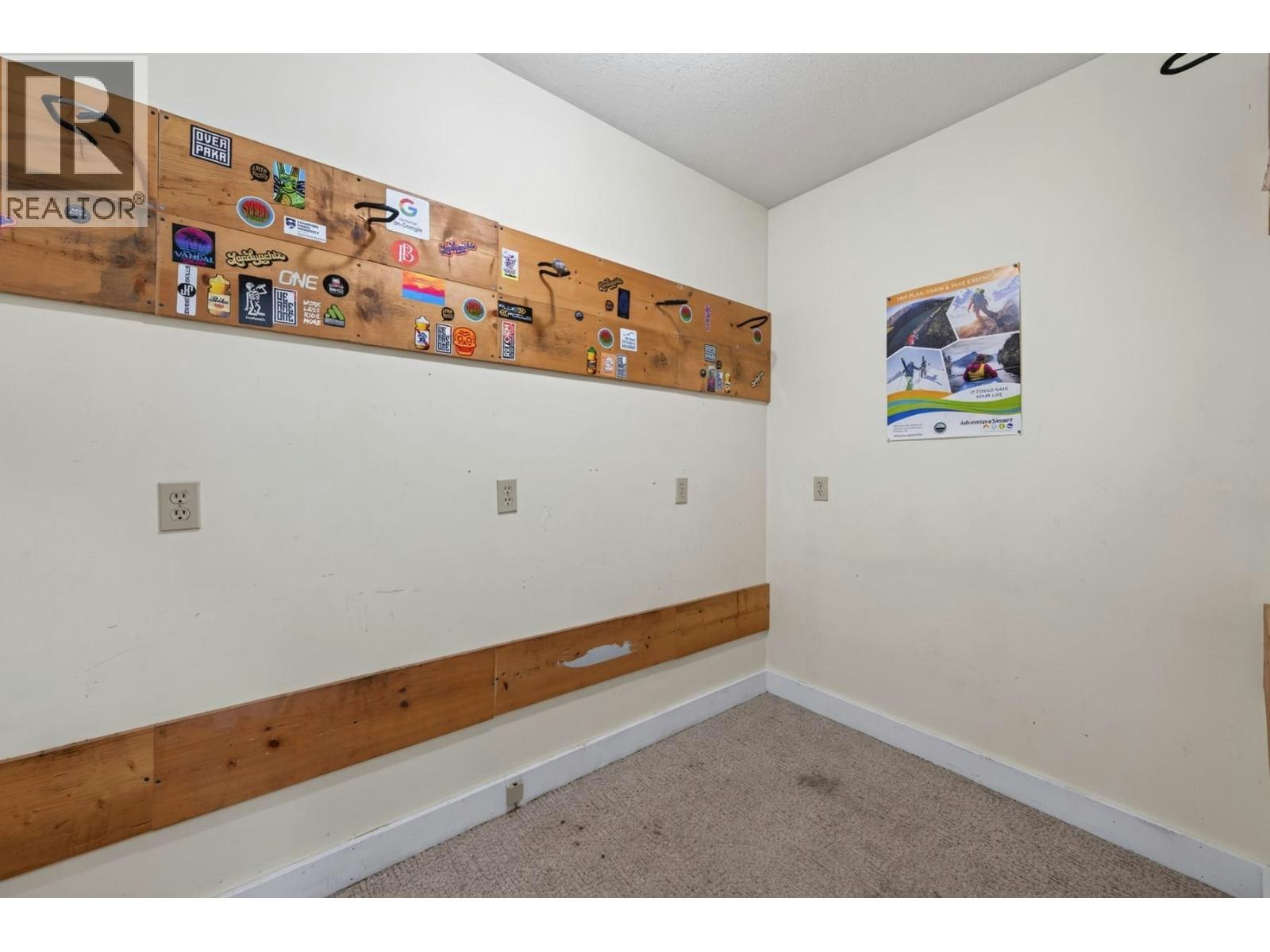 1411 Cariboo 97 Highway, Clinton, BC, V0K 1K0 - 13