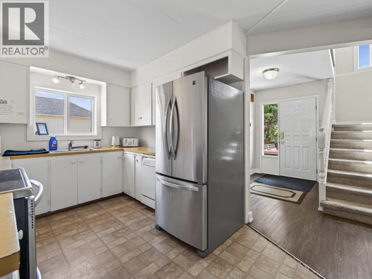 1411 Cariboo 97 Highway, Clinton, BC, V0K 1K0 - 8