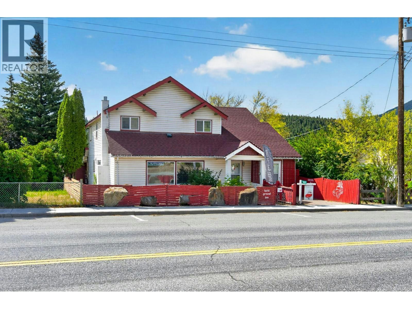 1411 Cariboo 97 Highway, Clinton, BC, V0K 1K0 - 54