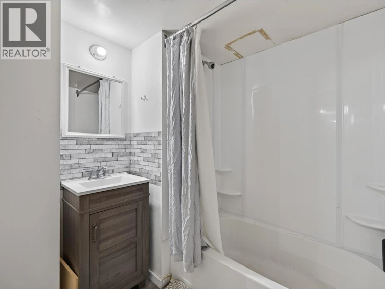 1411 Cariboo 97 Highway, Clinton, BC, V0K 1K0 - 49