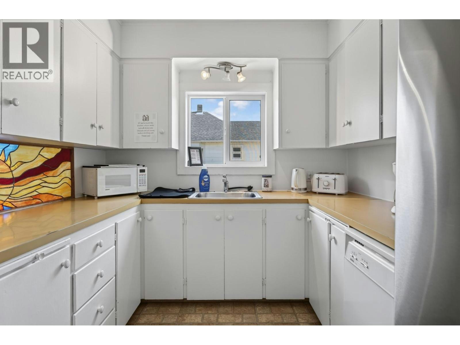 1411 Cariboo 97 Highway, Clinton, BC, V0K 1K0 - 7
