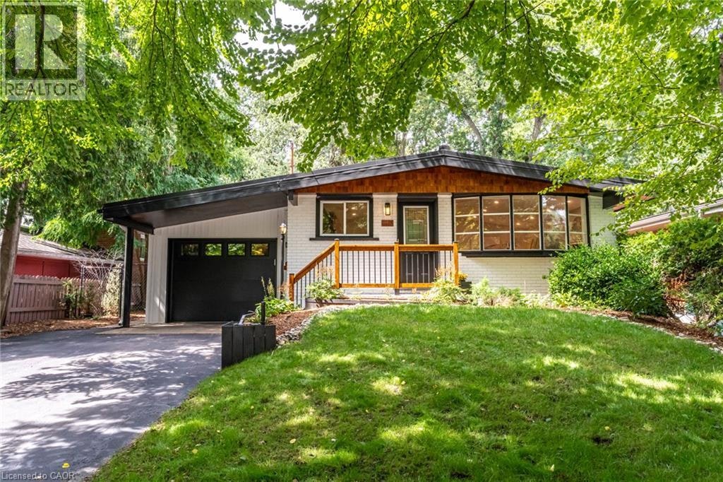 28 Helen Street, Hamilton, ON, L9H 1N3