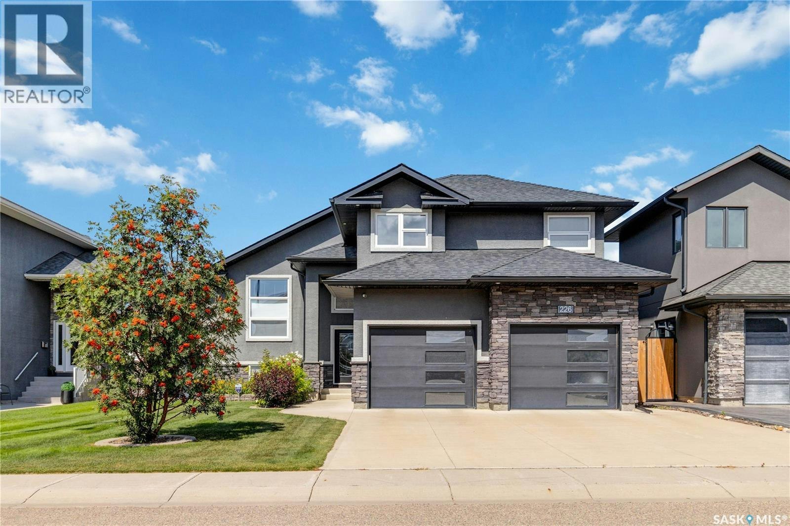 226 Mahabir Court, Saskatoon, SK, S7W 0J5