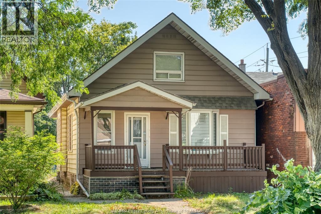 1488 Lincoln, Windsor, ON, N8Y 2J1
