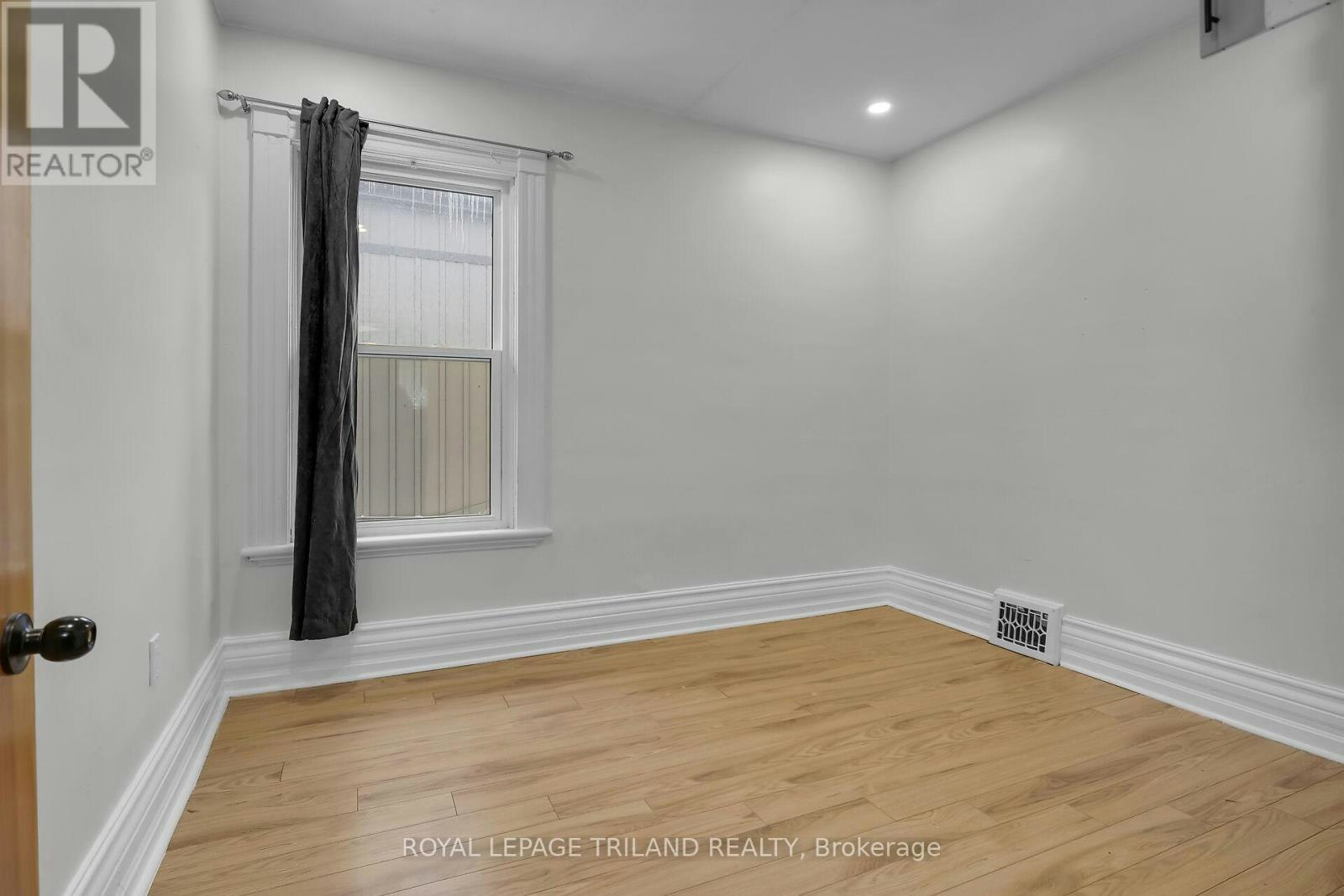 18 Wharncliffe Road S, London, ON, N6J 2J4 - 8