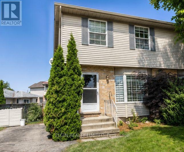 111 Manor Road, St. Thomas, ON, N5R 5Z9