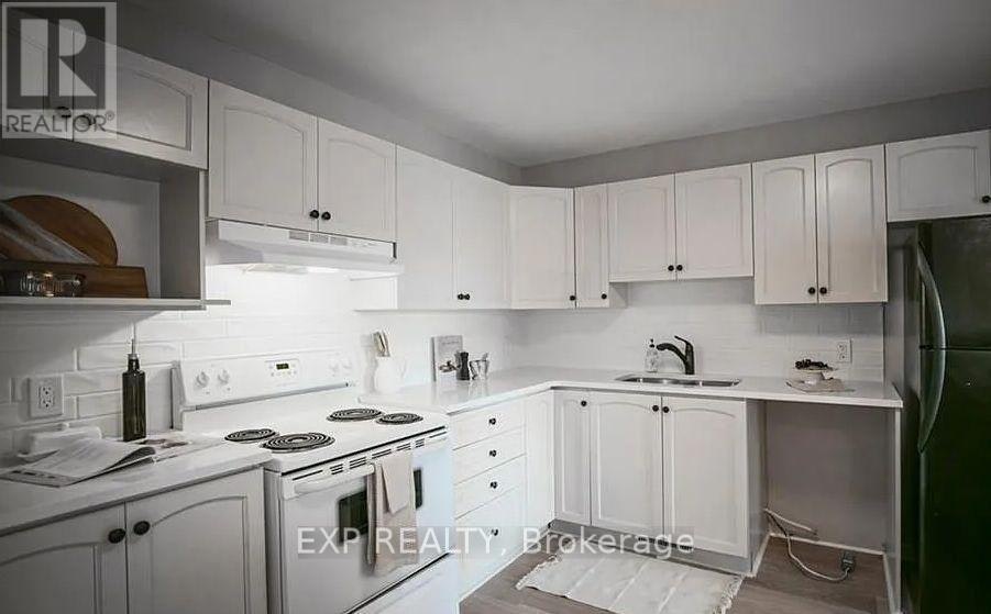 141 Oakfield Crescent, Ottawa, ON, K2J 5H8 - 5