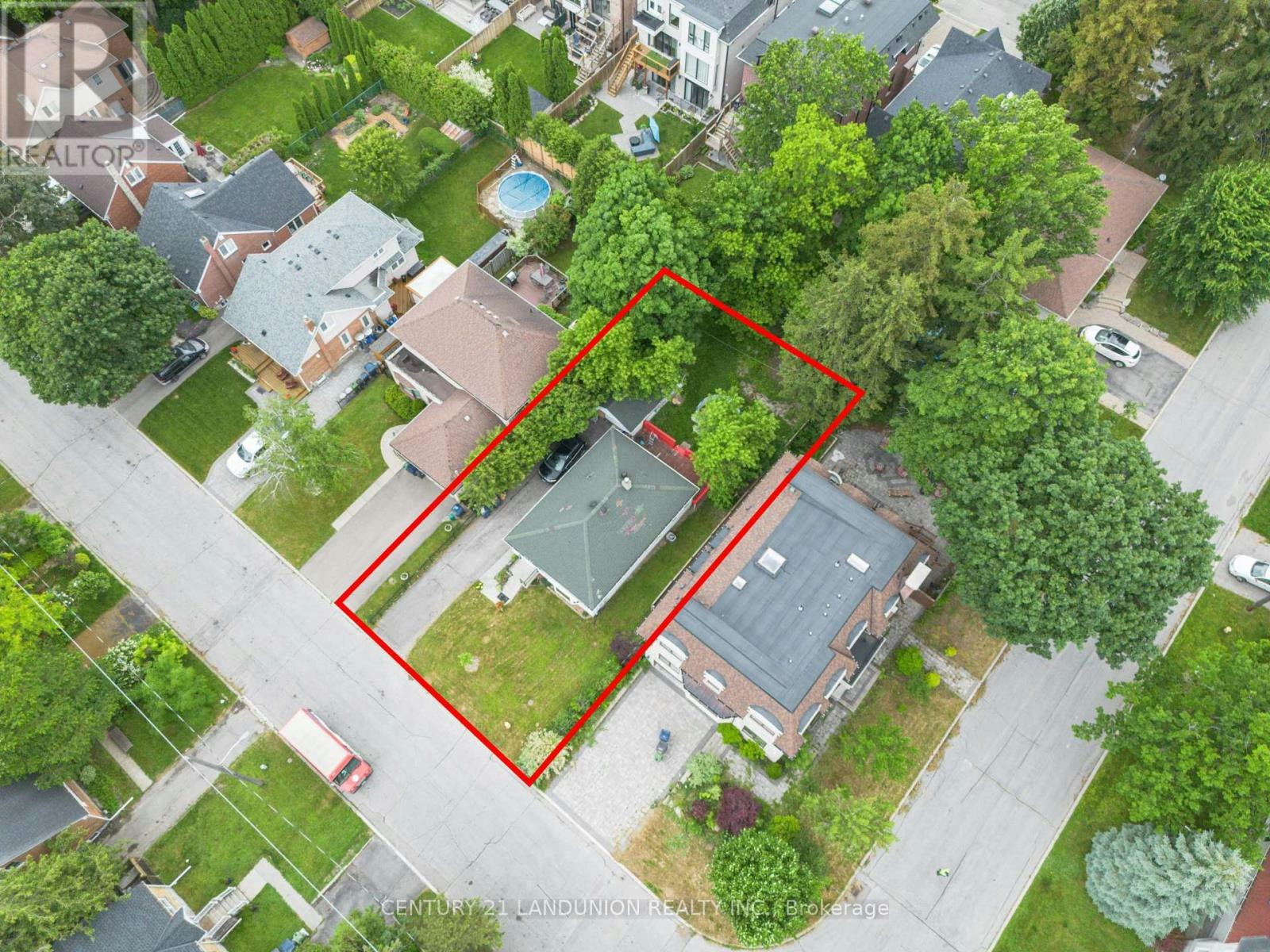 200 Elmhurst Avenue, Toronto, ON, M2N 1S3