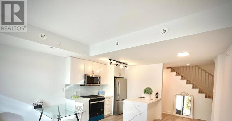 3-1475 O'connor Drive, Toronto, ON, M4B 0A6 - 5