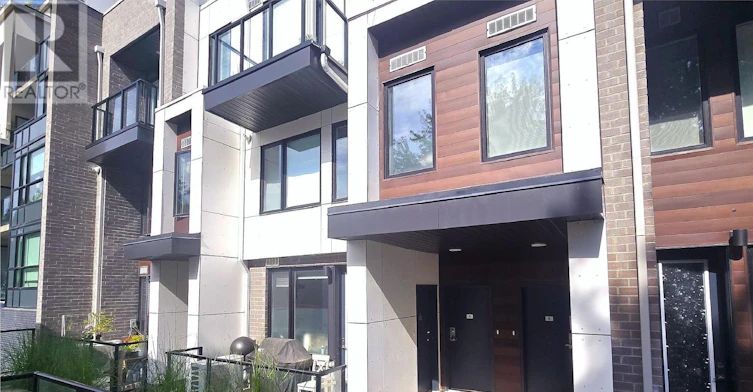 3-1475 O'connor Drive, Toronto, ON, M4B 0A6 - 3