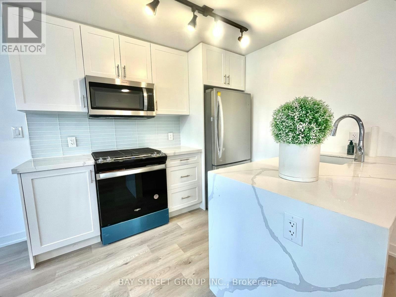 3-1475 O'connor Drive, Toronto, ON, M4B 0A6 - 8
