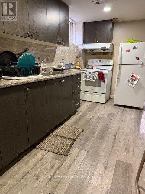 43 Corby Crescent, Brampton, ON, L6Y 1H3 - 4