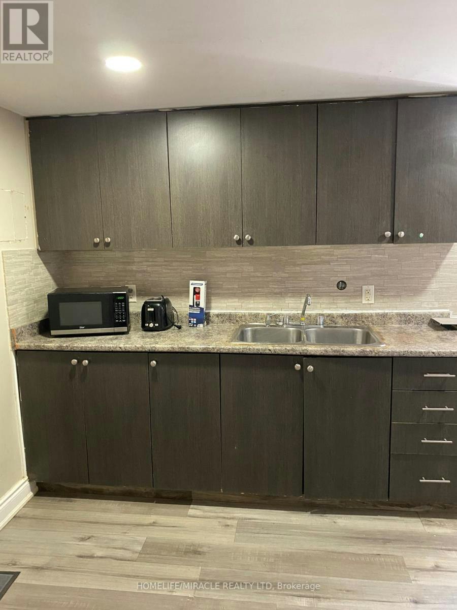 43 Corby Crescent, Brampton, ON, L6Y 1H3 - 6