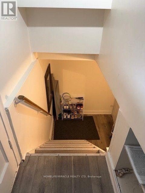 43 Corby Crescent, Brampton, ON, L6Y 1H3 - 2