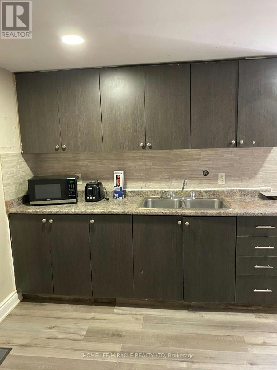 43 Corby Crescent, Brampton, ON, L6Y 1H3 - 10