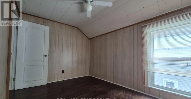 4593 Park Street, Niagara Falls, ON, L2E 2R2 - 8