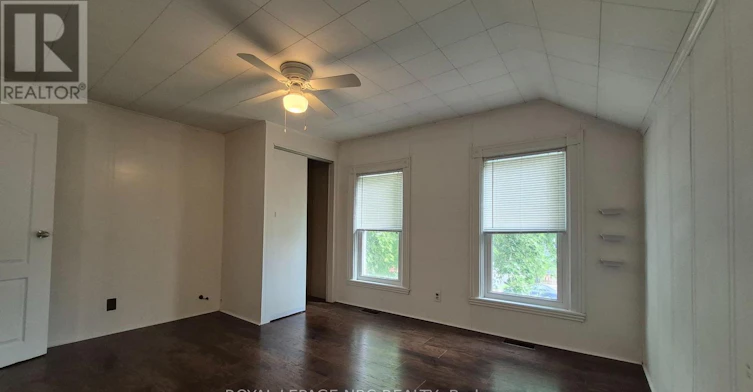 4593 Park Street, Niagara Falls, ON, L2E 2R2 - 2