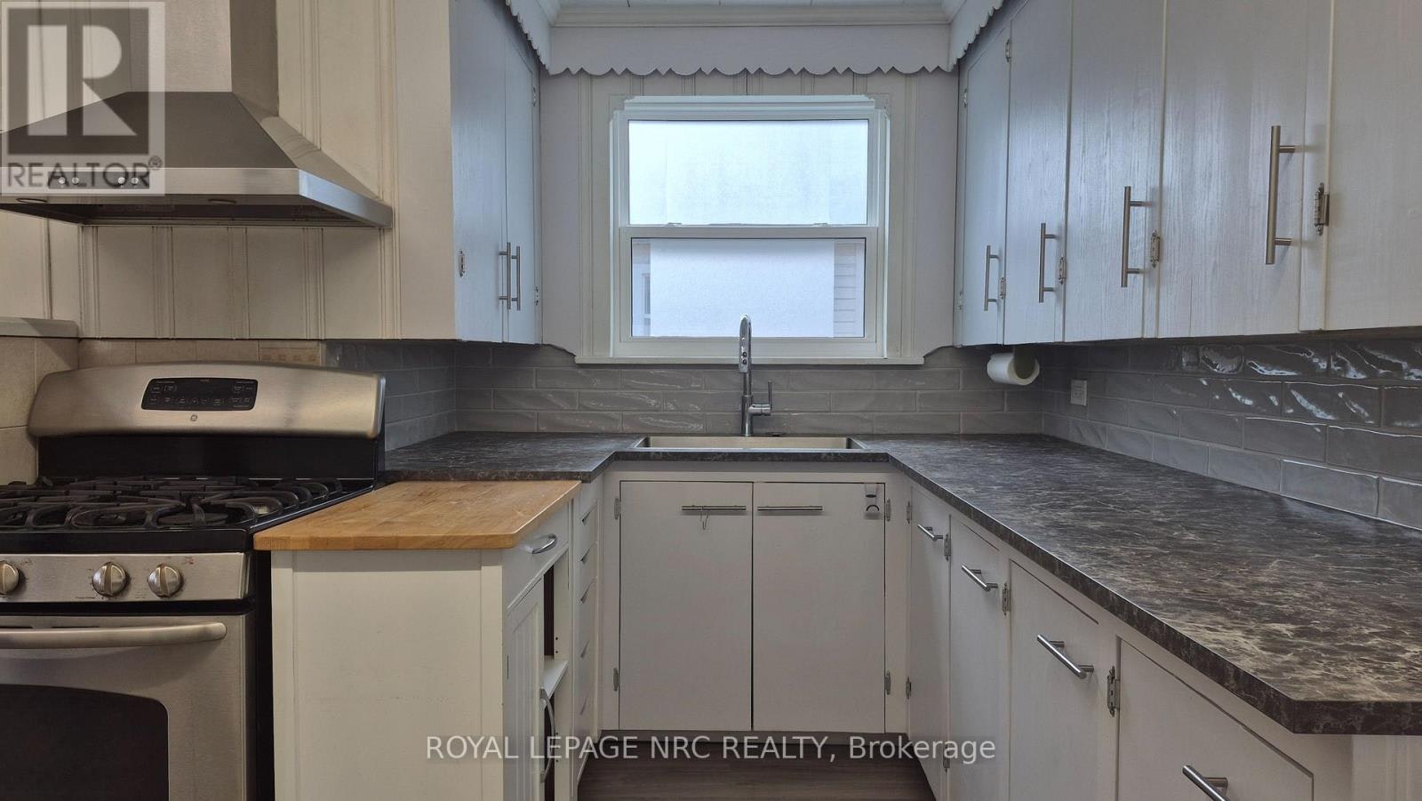 4593 Park Street, Niagara Falls, ON, L2E 2R2 - 10