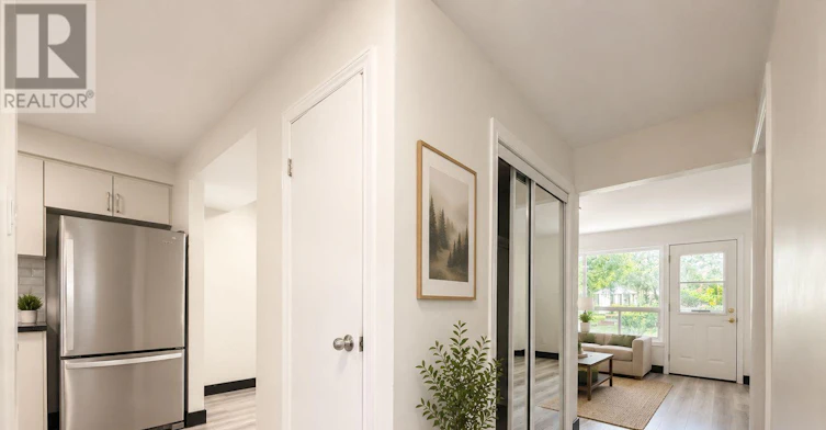 E-528 Sunnydale Place, Waterloo, ON, N2L 4T1 - 4