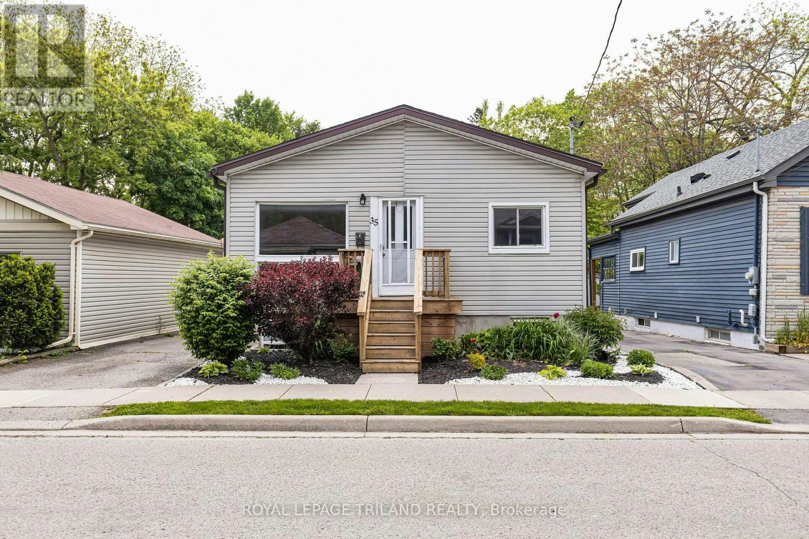 35 Miles Street, London, ON, N5Y 2T7