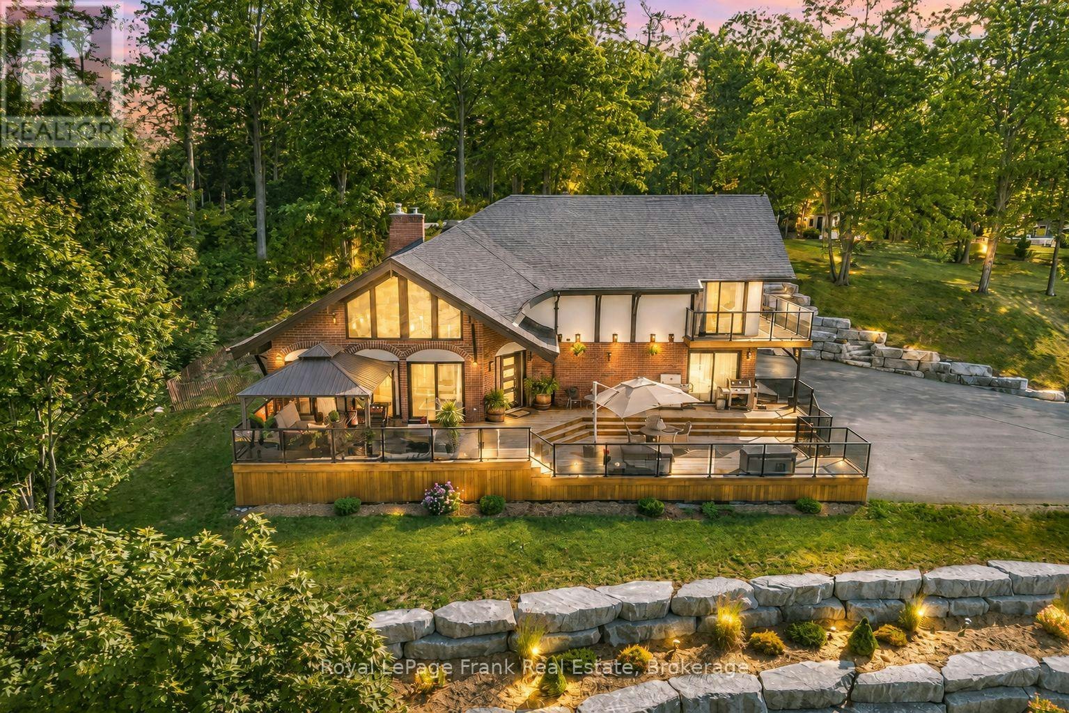 215 Francis Street, Kawartha Lakes, ON, K0M 1N0