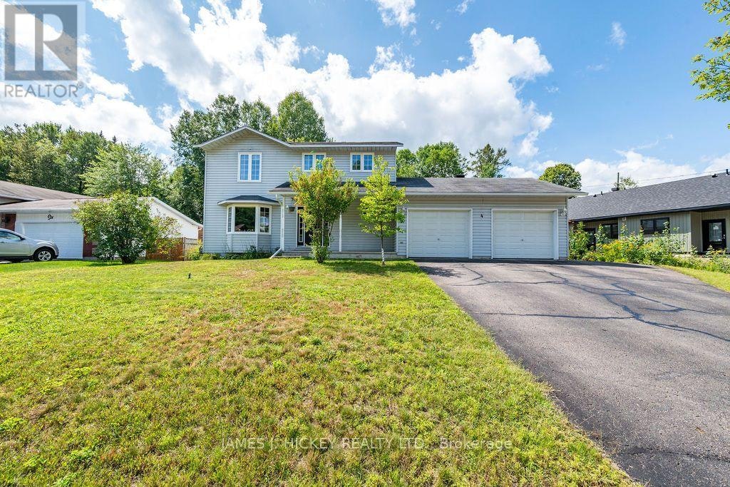 4 Banting Drive, Deep River, ON, K0J 1P0