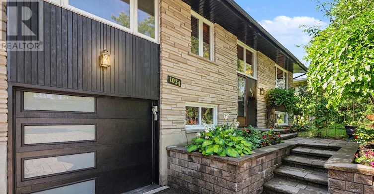 1034 Walkley Road, Ottawa, ON, K1V 6R2 - 2