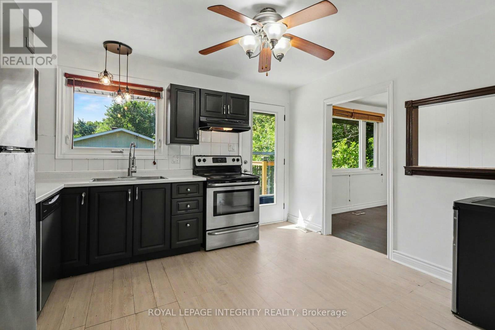1034 Walkley Road, Ottawa, ON, K1V 6R2 - 13