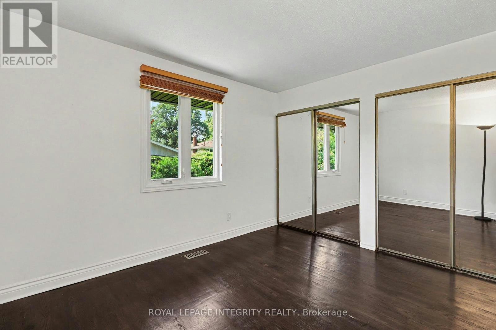 1034 Walkley Road, Ottawa, ON, K1V 6R2 - 18