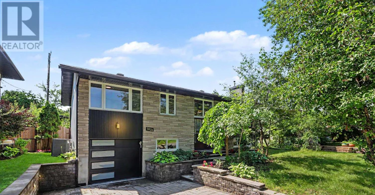 1034 Walkley Road, Ottawa, ON, K1V 6R2