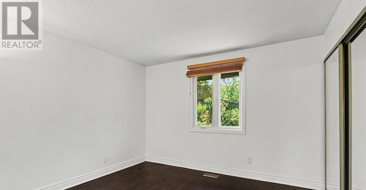 1034 Walkley Road, Ottawa, ON, K1V 6R2 - 17