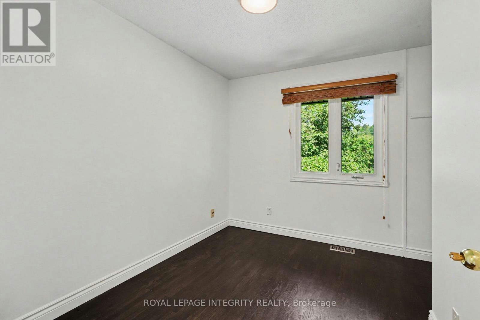 1034 Walkley Road, Ottawa, ON, K1V 6R2 - 16