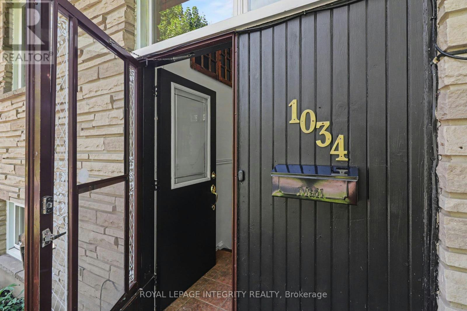1034 Walkley Road, Ottawa, ON, K1V 6R2 - 3