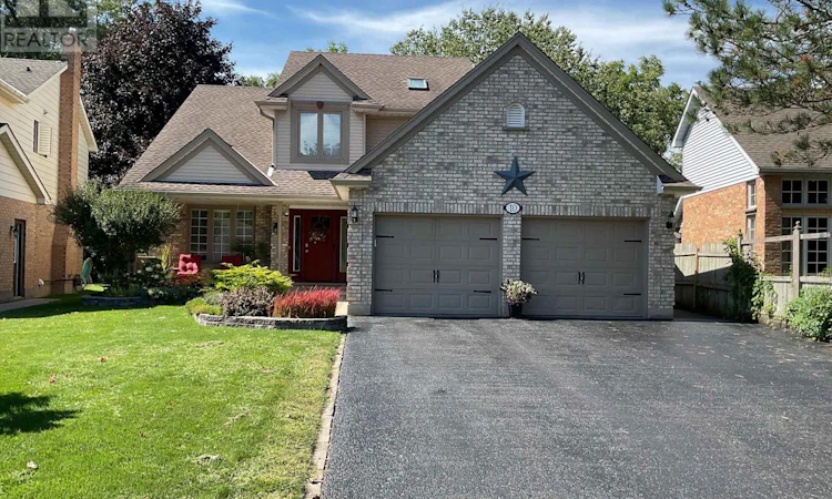 10 Sinclair Crescent