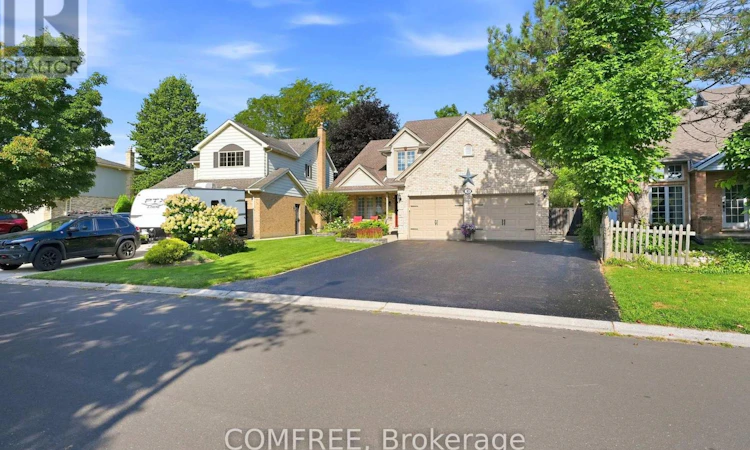 10 Sinclair Crescent