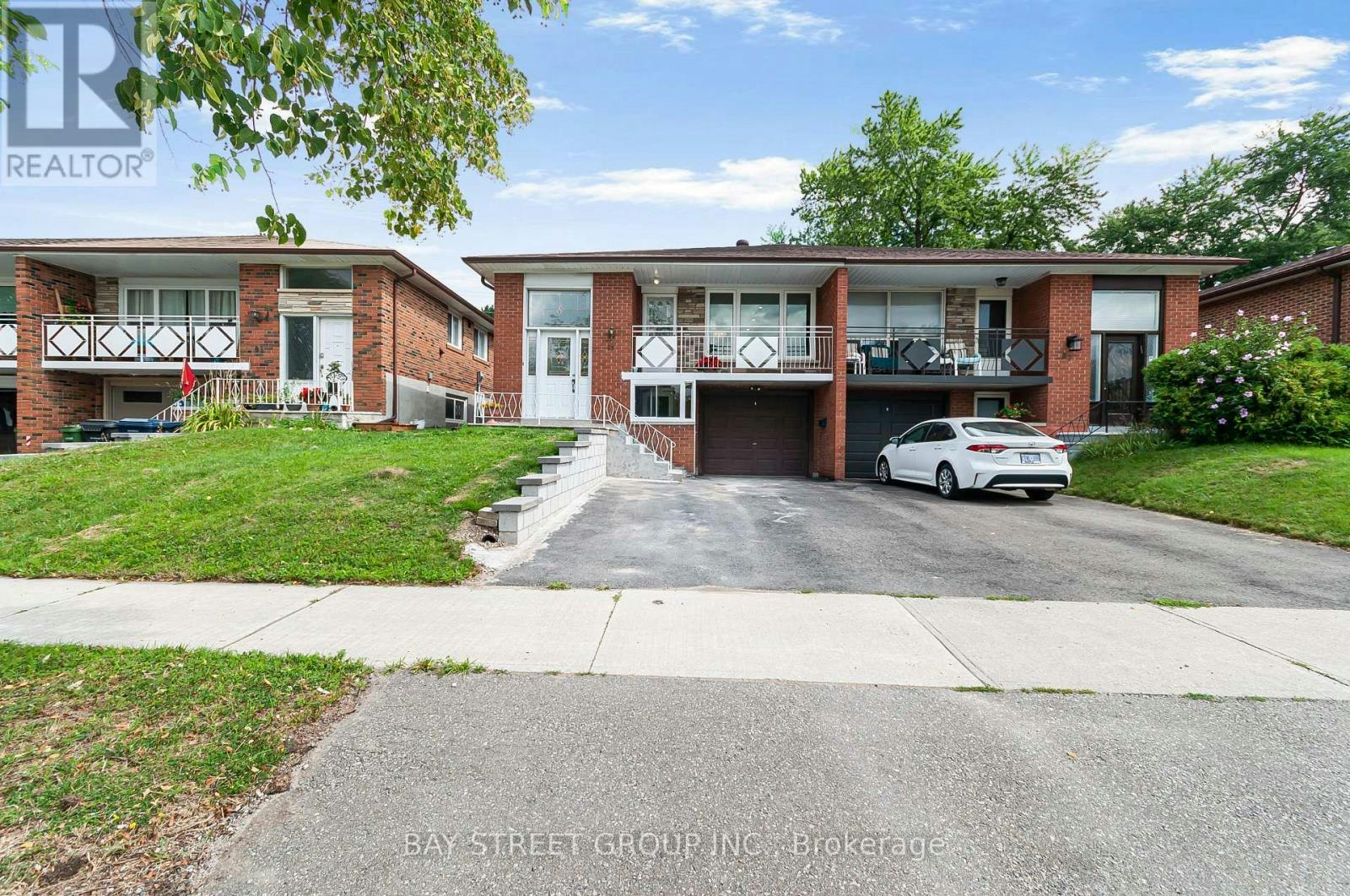 89 Mintwood Drive, Toronto, ON, M2M 3A6