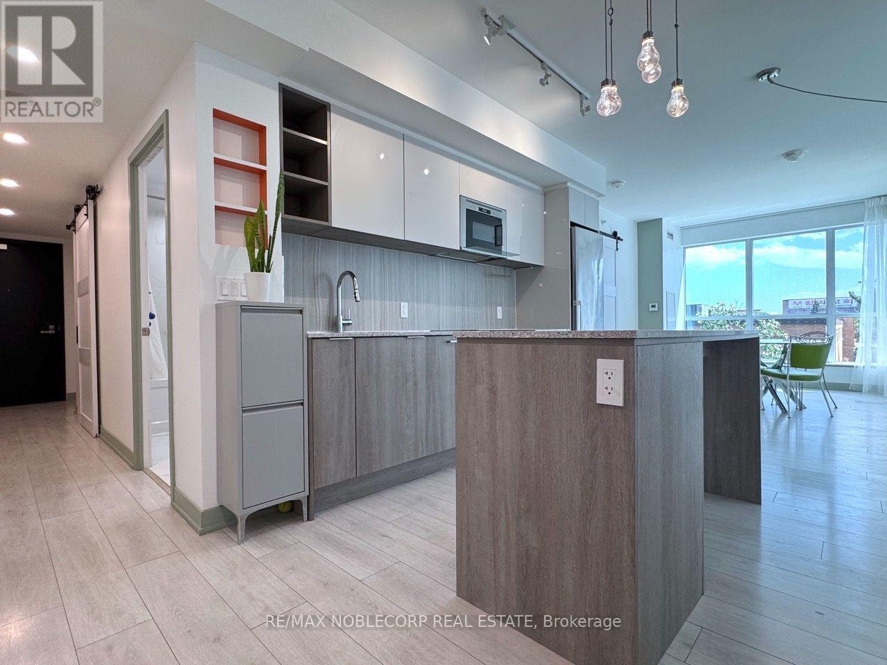 263-31 Tippett Road, Toronto, ON, M3H 0C8 - 6