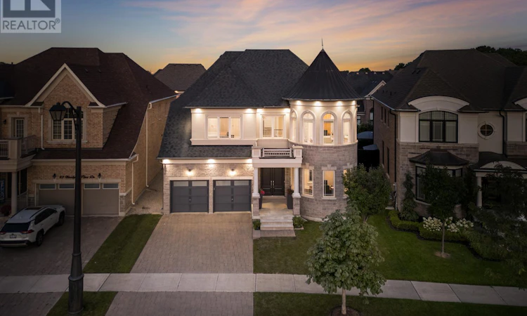 91 Woodgate Pines Drive