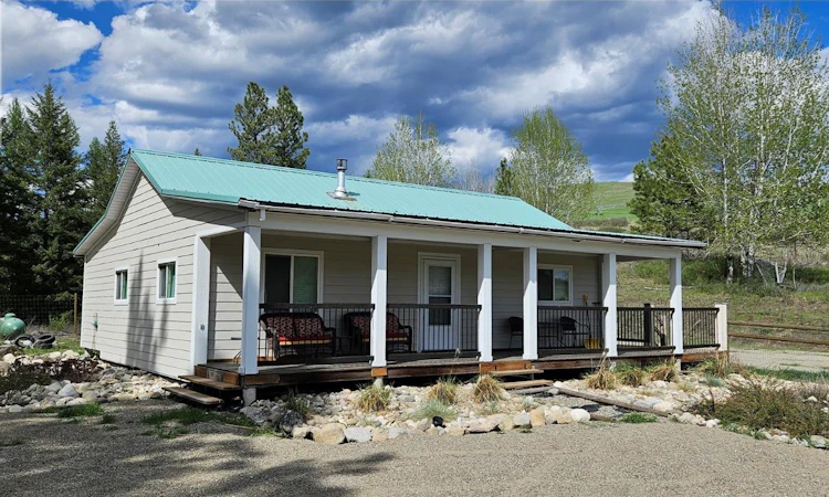 5335 Canyon Road